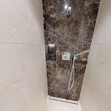 White Pearl 0.15 דירה