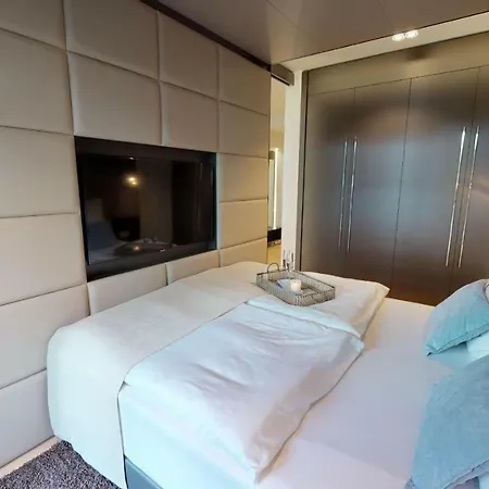 White Pearl 0.15 דירה *